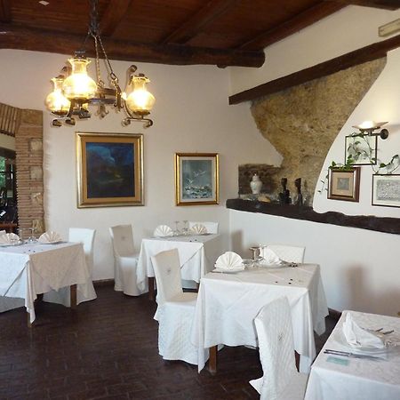 Hotel La Rocca à Narni Extérieur photo