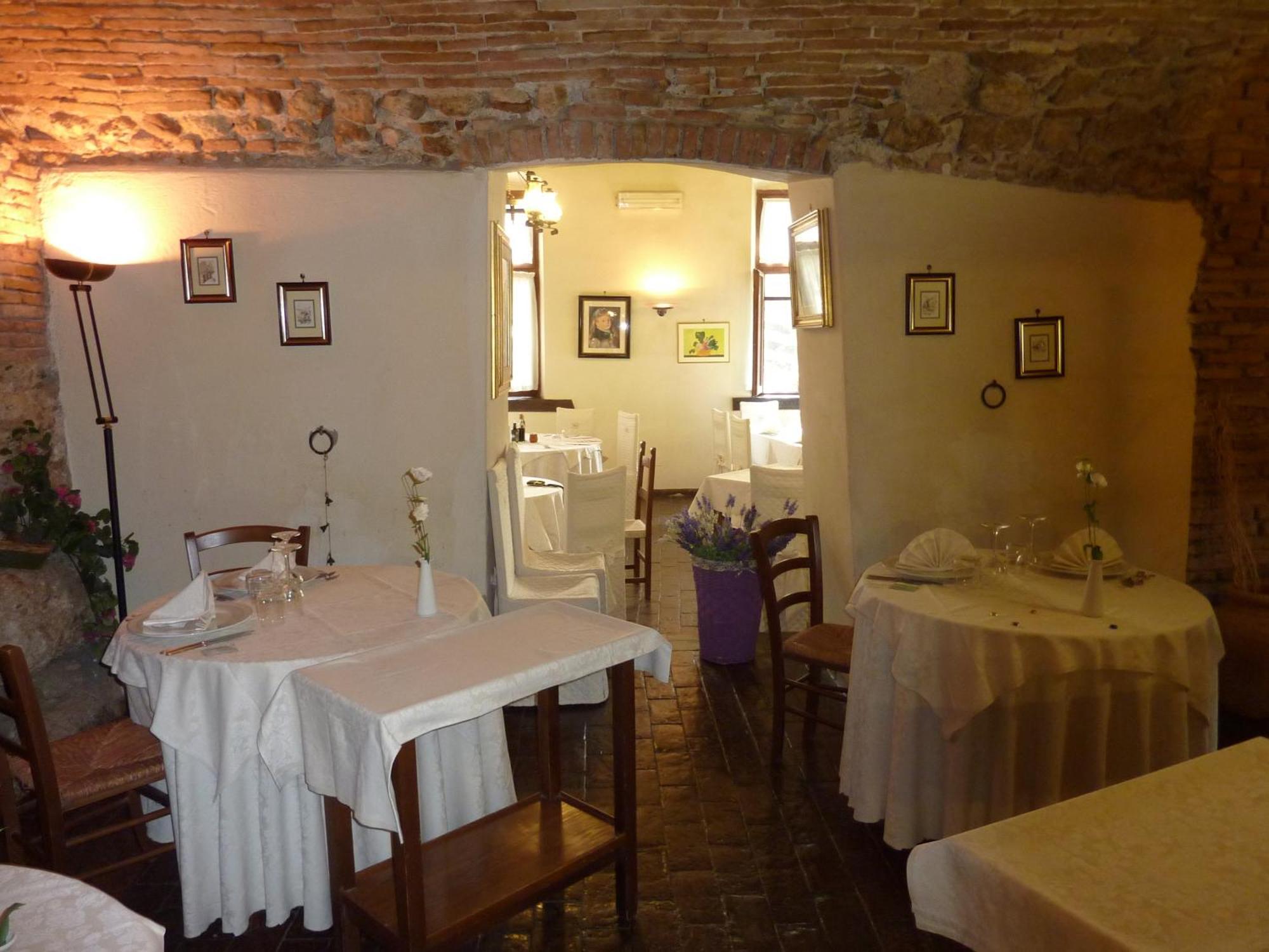 Hotel La Rocca à Narni Extérieur photo