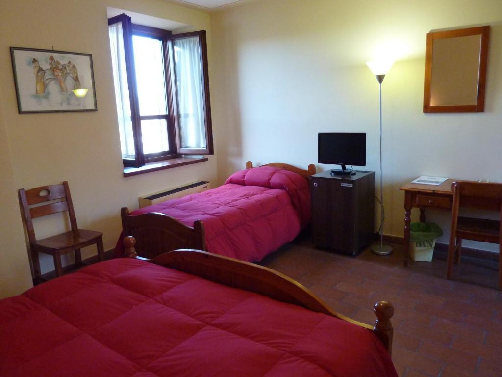 Hotel La Rocca à Narni Chambre photo