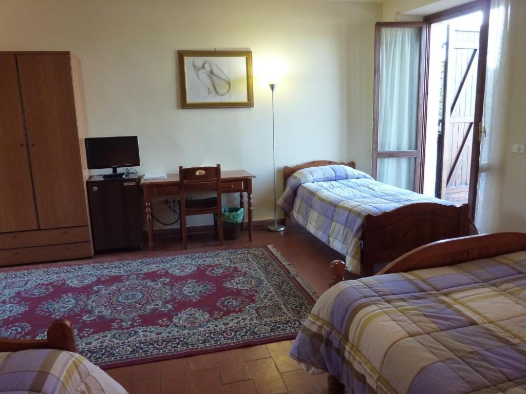 Hotel La Rocca à Narni Chambre photo
